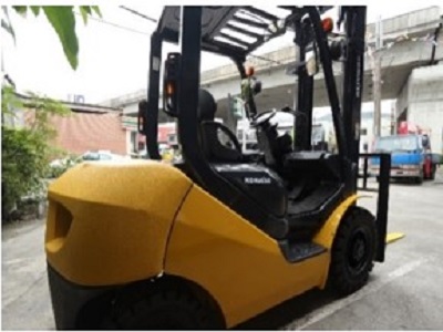 2010年2.5噸柴油引擎堆高機3